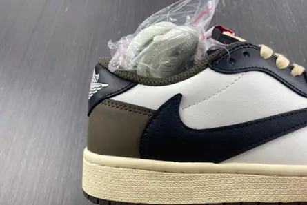 Trendy 8086 Travis Scott x Air Jordan 1 low CQ4277-105 