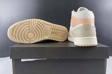 Trendy 8714 Air Jordan 1 Mid CV3044-100 
