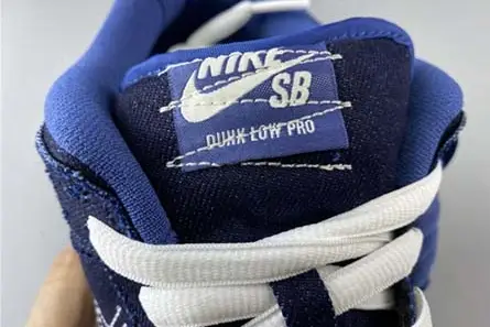 Trendy 8747 Nike SB Dunk Low CV0316-400 