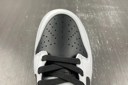 Unique 135 Nike Dunk Low Retro White Black University Red  FD9762-061 