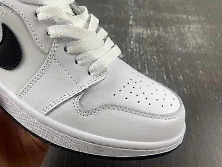 Unique 2975 Jordan 1 Low White Black  553558-132 