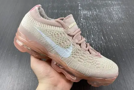 UrbanStyle 4990 Nike Air VaporMax 2023 Flyknit Oatmeal Pearl Pink (Women's)  DV6840-101 