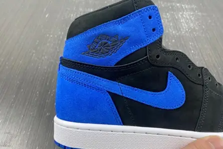Versatile 3259 Jordan 1 Retro High OG Royal Reimagined DZ5485-042 