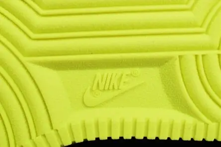 Versatile 4290 Nike Air Force 1 Utility Volt AJ7747-700 