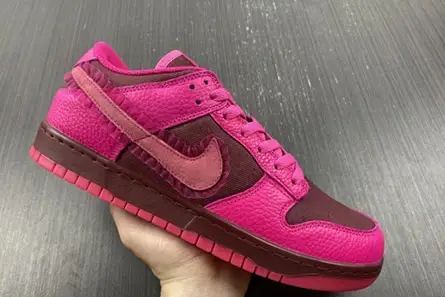 Versatile 6610 Nike Dunk Low Valentine's Day (2022) DQ9324-600 