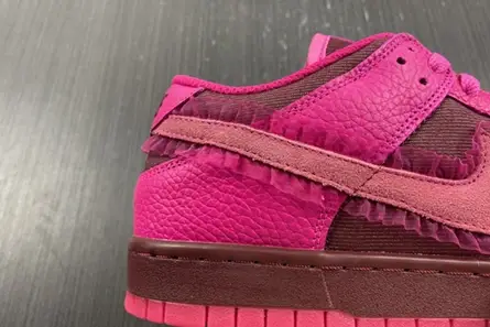 Versatile 6610 Nike Dunk Low Valentine's Day (2022) DQ9324-600 