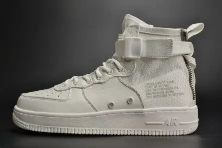 Versatile 8811 Nike Air Force 1 Mid 