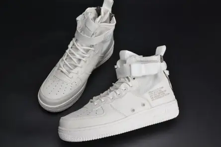 Vibrant 1067 Nike Air Force 1 Mid 