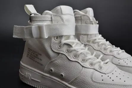 Vibrant 1067 Nike Air Force 1 Mid 