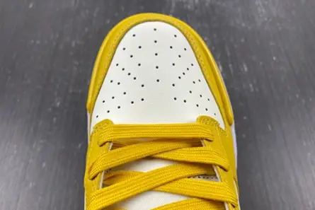 Vibrant 1873 Nike Dunk Low Twist Vivid Sulfur (Women's)  DZ2794-100 