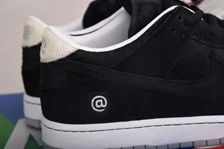 Vibrant 5834 Nike SB Dunk Low CZ5127 001 