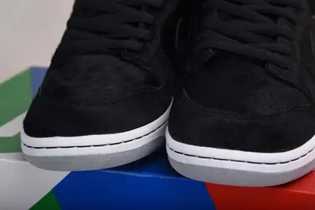Vibrant 5834 Nike SB Dunk Low CZ5127 001  EACA95