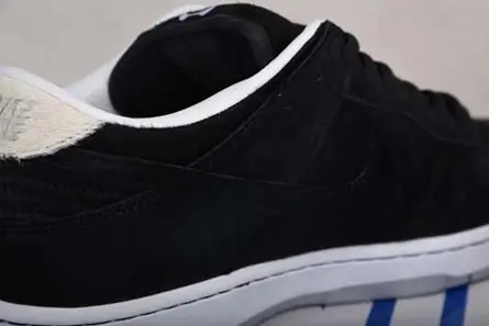 Vibrant 5834 Nike SB Dunk Low CZ5127 001 