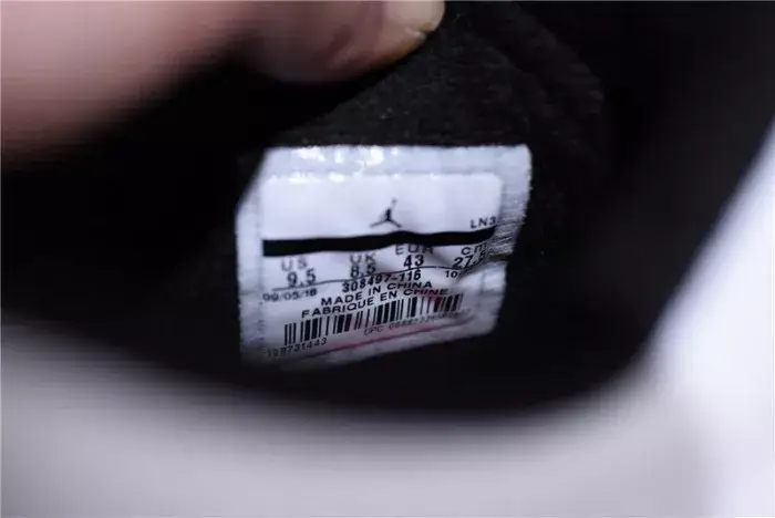 Vibrant 6062 Air Jordan 4 Hot Lava 308497-116 