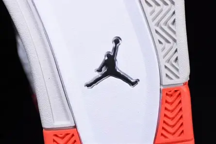 Vibrant 6062 Air Jordan 4 Hot Lava 308497-116 