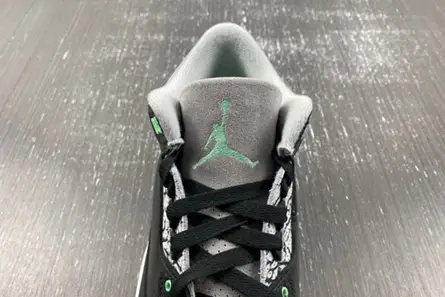 Vibrant 8373 Jordan 3 Retro Green Glow CT8532-031 