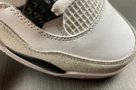 Vibrant 907 Jordan 4 Retro SB DR5415-100 