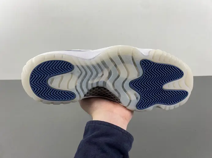 Vibrant 9141 Jordan 11 Retro Low Diffused Blue (2024)  FV5104-104 