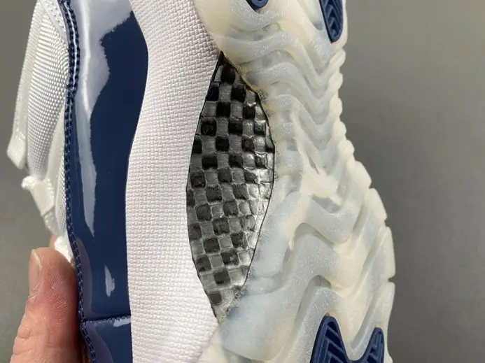 Vibrant 9141 Jordan 11 Retro Low Diffused Blue (2024)  FV5104-104 