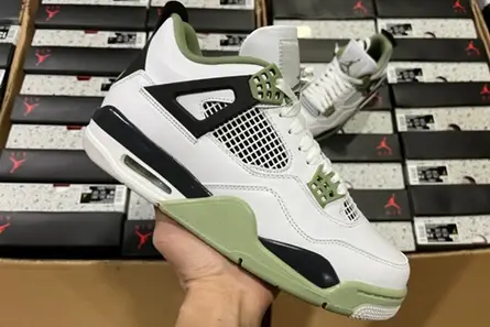 WellDesigned 340 Air Jordan 4 “Seafoam” AQ9129-103 