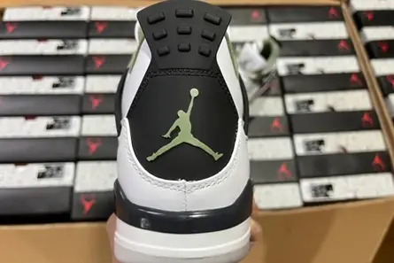 WellDesigned 340 Air Jordan 4 “Seafoam” AQ9129-103 