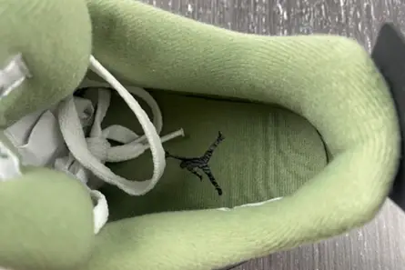 WellDesigned 340 Air Jordan 4 “Seafoam” AQ9129-103 