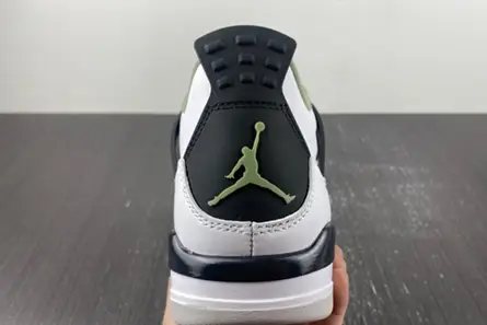 WellDesigned 340 Air Jordan 4 “Seafoam” AQ9129-103 