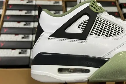 WellDesigned 340 Air Jordan 4 “Seafoam” AQ9129-103 