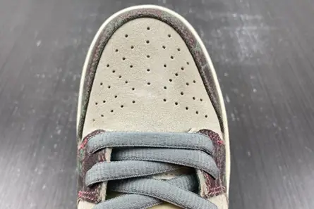 WellDesigned 6556 Nike SB Dunk Low Crenshaw Skate Club  FN4193-100 