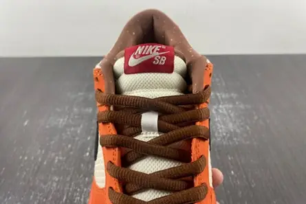 WellDesigned 6607 Nike SB Dunk Low Top Ramen  313170-101  FAAAB12
