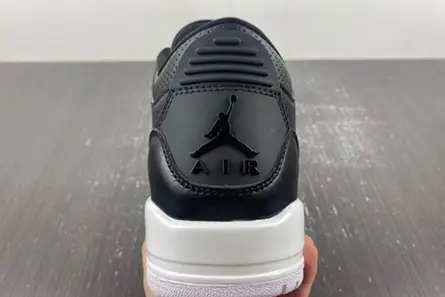 WellDesigned 7372 Jordan 3 Retro Cyber Monday  136064-020 