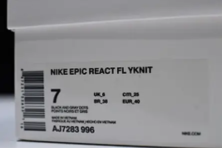 nike epic REACT FLYKNIT  Black and grey dots point noirs ET gris AJ7283 996 ModernLook 6189 