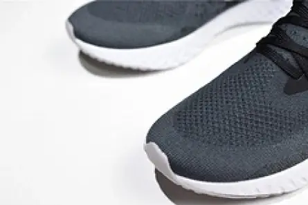 nike epic REACT FLYKNIT  Black and grey dots point noirs ET gris AJ7283 996 ModernLook 6189 